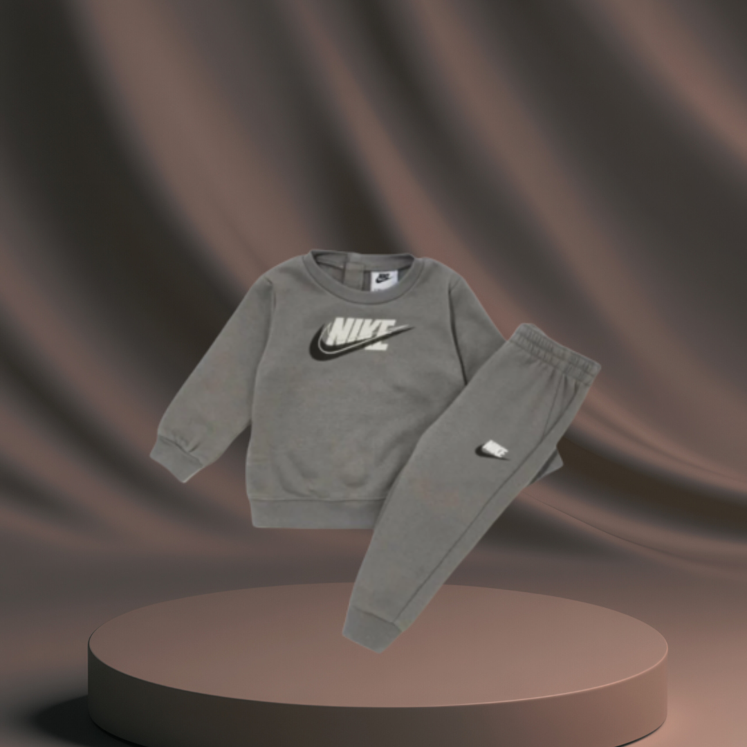 Boy's Grey Nike 2 Piece Set (Jumper/Jogger)