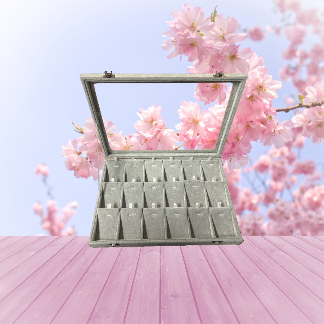 Necklace Display (Cube) Case - Grey